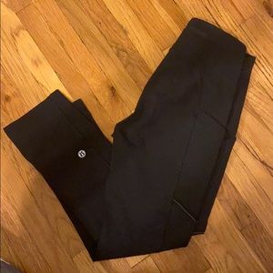 LULULEMON SPEED UP CROP 21” size 2